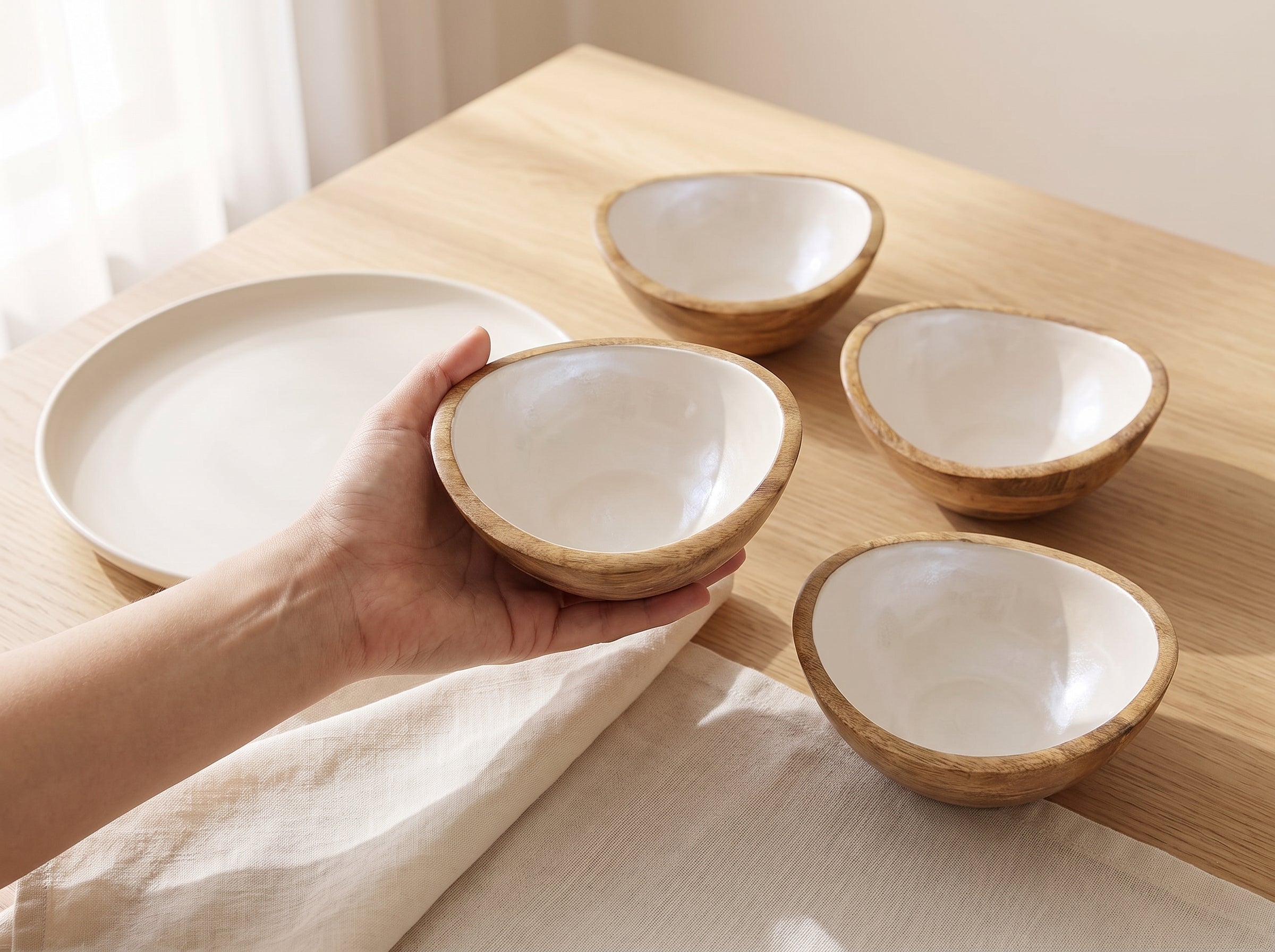 Small Bowl with Pearl Enamel, Set of 4