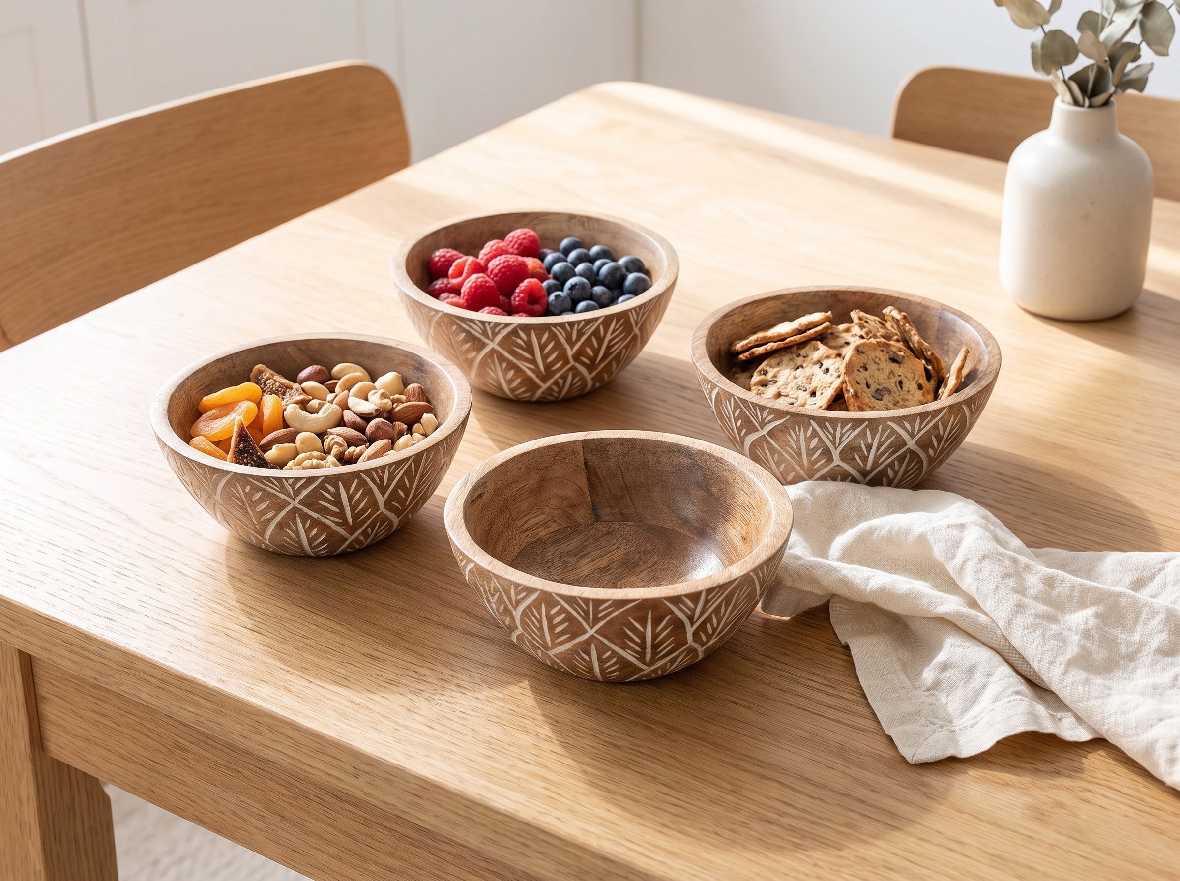 Small Bowl with White Washed Carving, Set of 4