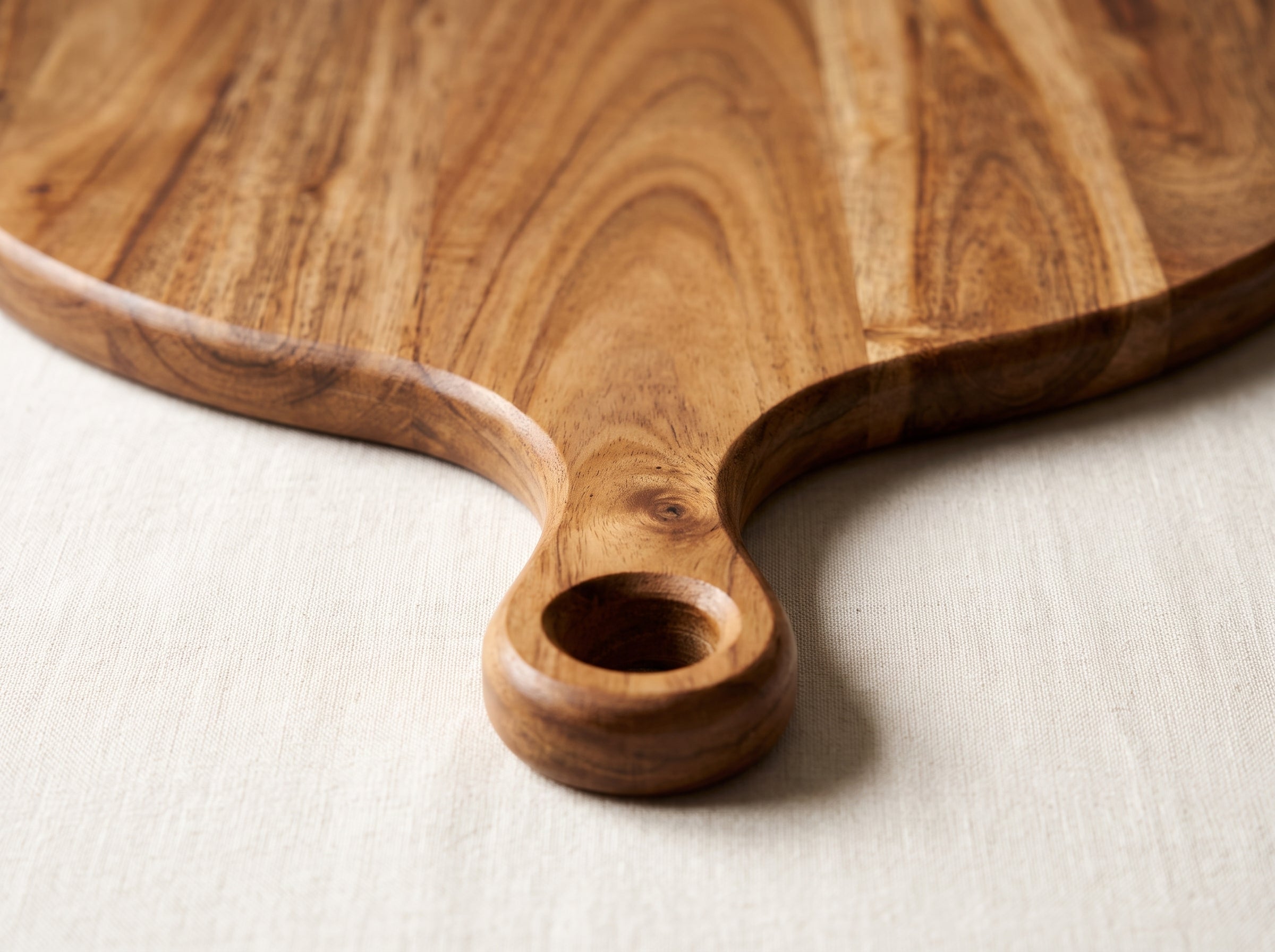 Round Board with Handle
